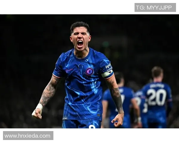 英超激战切尔西逆转热刺四比三全场沸腾转会传闻再起