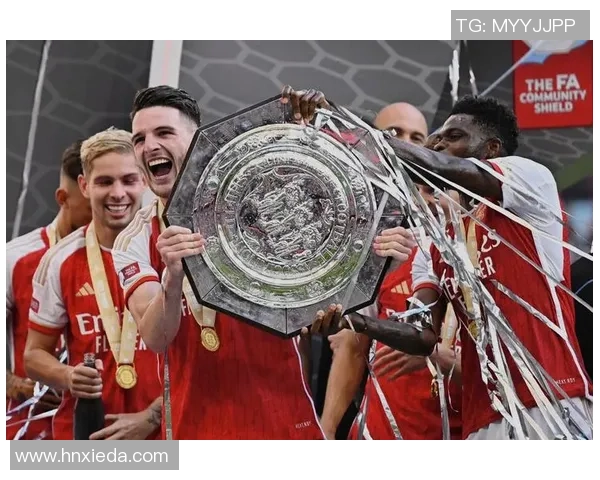 足总杯惊心动魄阿森纳逆转曼联引发争议判罚全场沸腾 足总杯惊心动魄阿森纳逆转曼联引发争议判罚全场沸腾