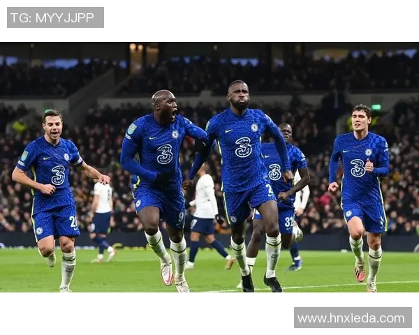 中超激战AC米兰与本菲卡战成平局帽子戏法引发全场热烈反响