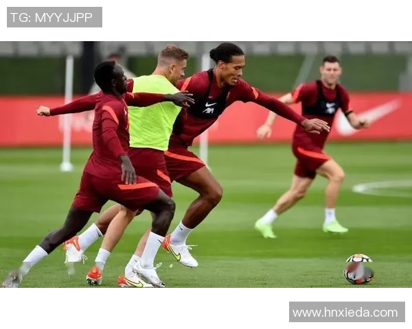 意甲激战:利物浦绝杀曼城神奇扑救点燃全场激情 意甲激战:利物浦绝杀曼城神奇扑救点燃全场激情