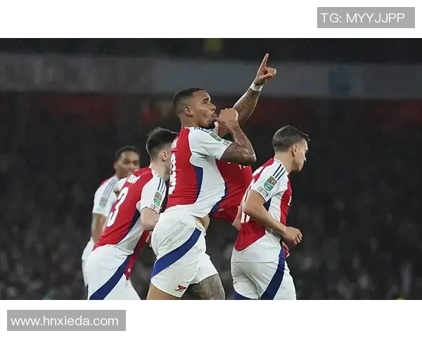 中超联赛精彩对决拜仁狂胜阿森纳上演帽子戏法引发全场沸腾