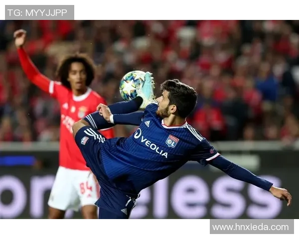 足总杯精彩对决里昂绝杀本菲卡全场沸腾数据分析揭示比赛亮点