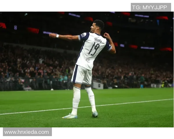 英超激战:尤文图斯狂胜多特蒙德神扑时刻引发全场热潮 英超激战:尤文图斯狂胜多特蒙德神扑时刻引发全场热潮